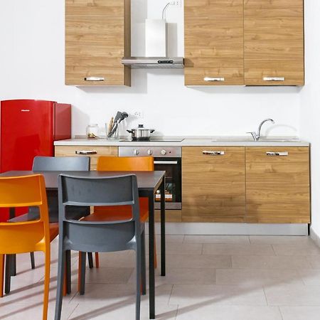 Staurenghi Red Apartment バレーゼ エクステリア 写真