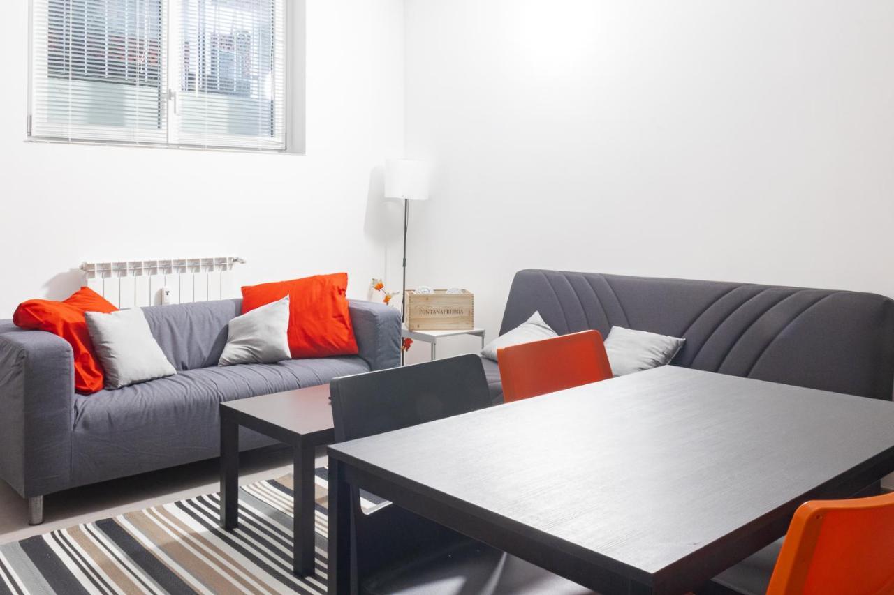 Staurenghi Red Apartment バレーゼ エクステリア 写真